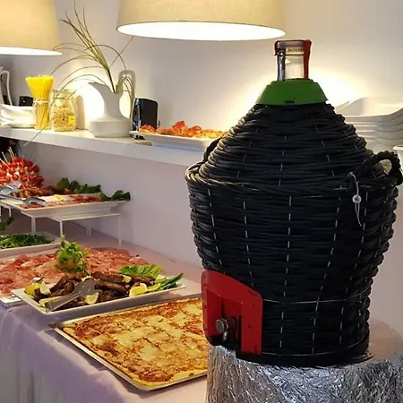 Chic Hotel